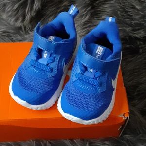 Nike Revolution 5 Toddler Sneakers
